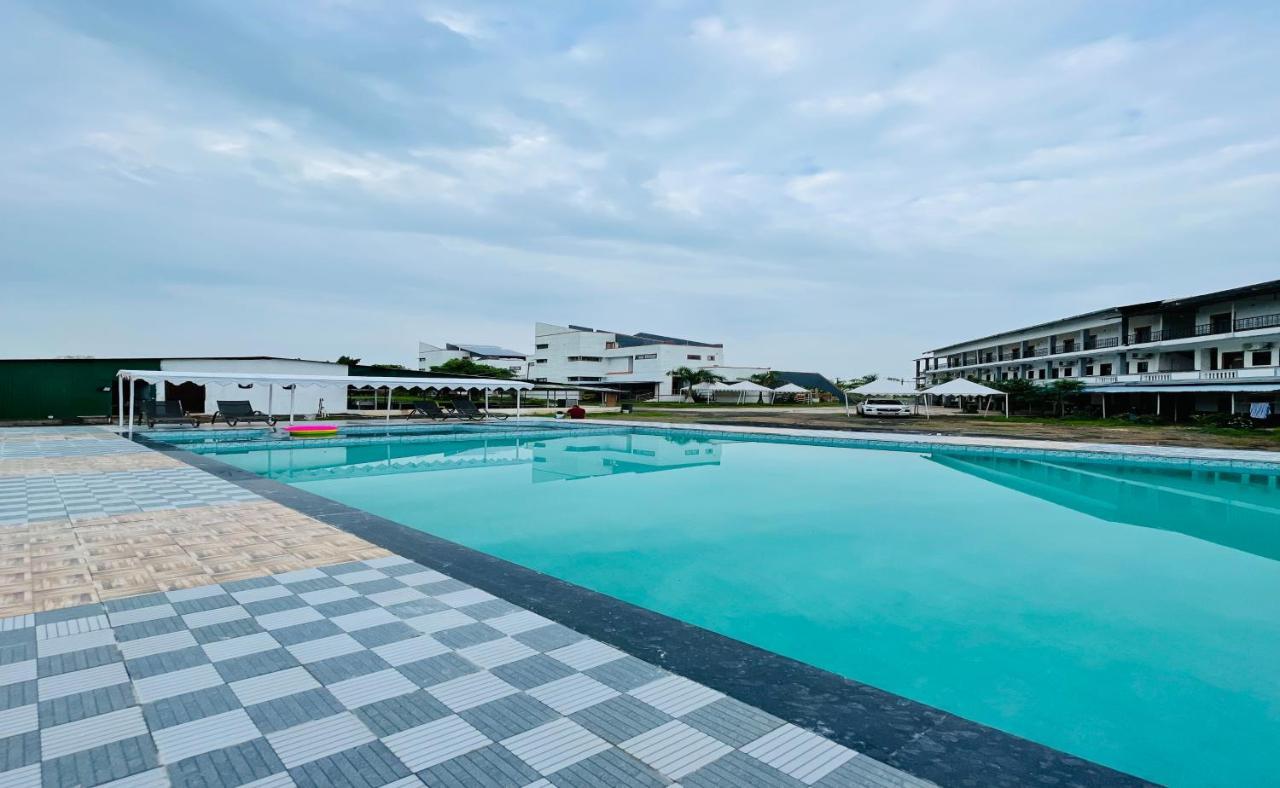 Kevadia Vasant Vihar Resort מראה חיצוני תמונה
