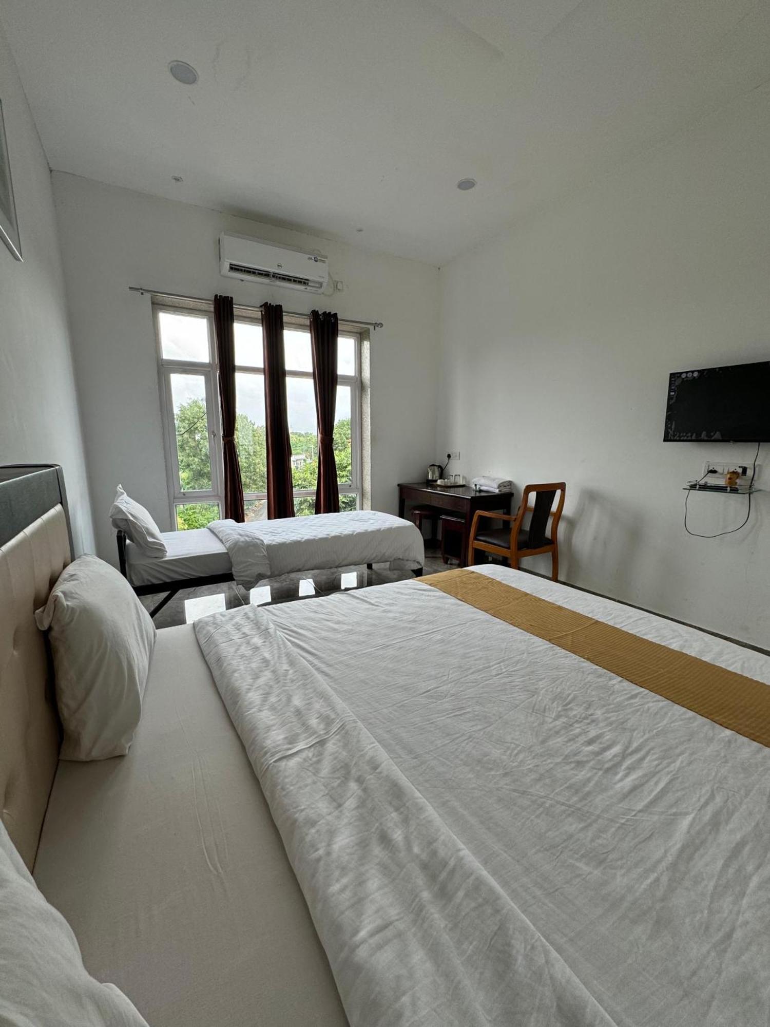 Kevadia Vasant Vihar Resort מראה חיצוני תמונה